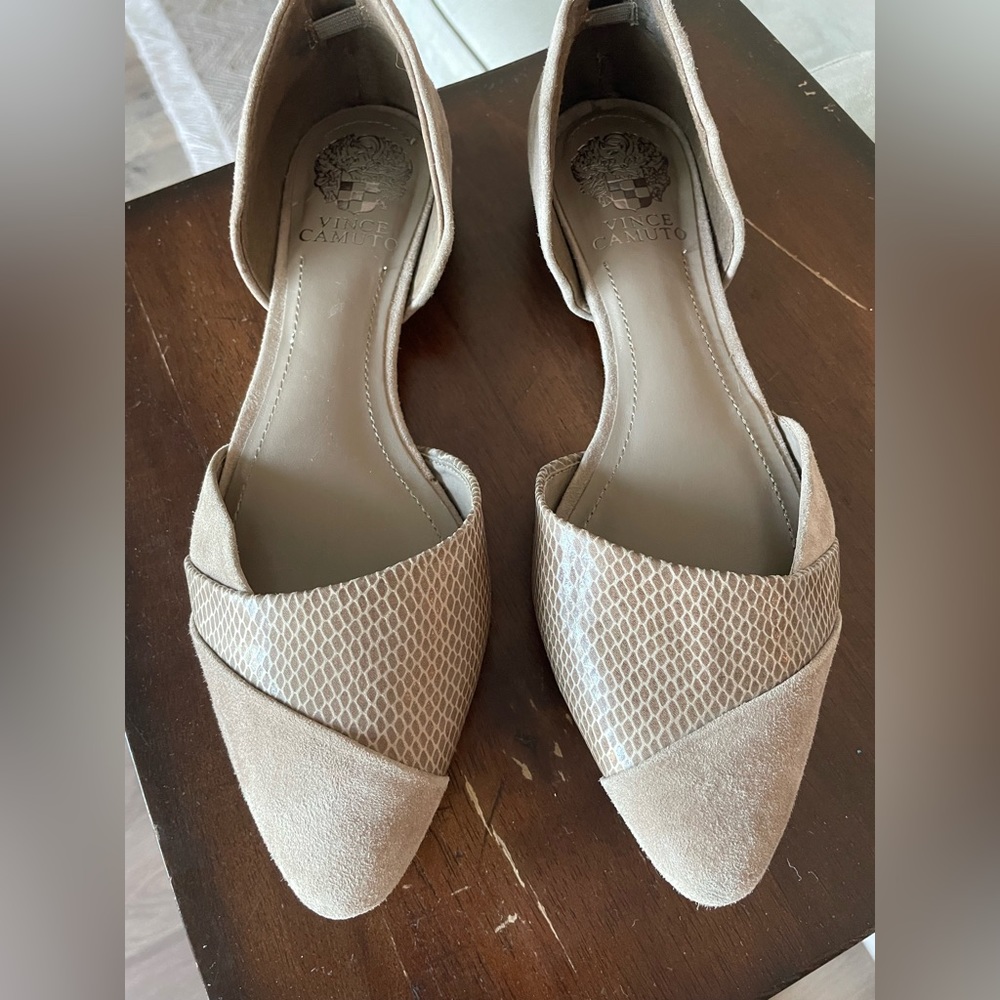 Vince Camuto flats - Picture 4 of 4